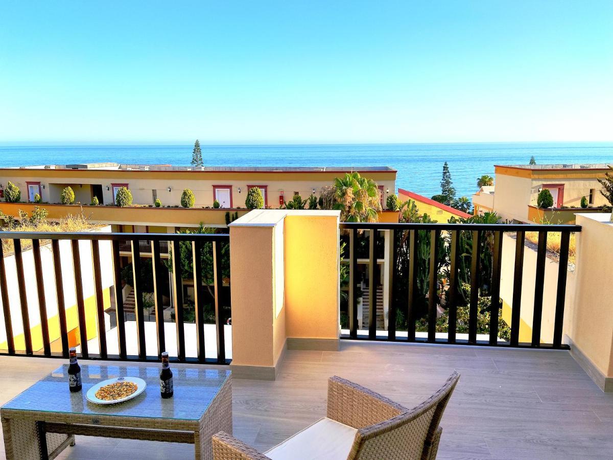 Apartamento ático Víbora Beach,vistas Al Mar *